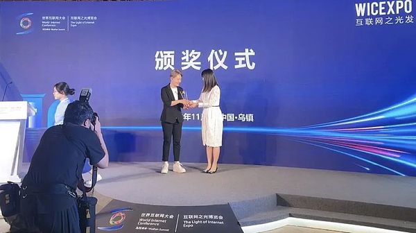 比特币疯狂飙升！我跟会员一起狂赚300万